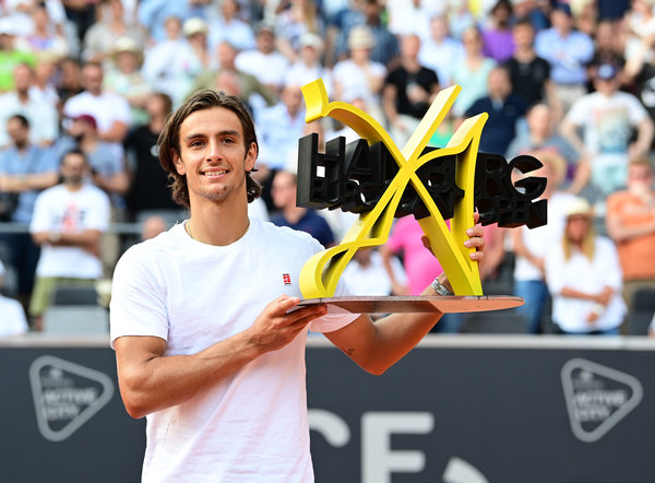 进攻与肋部 进攻与肋部